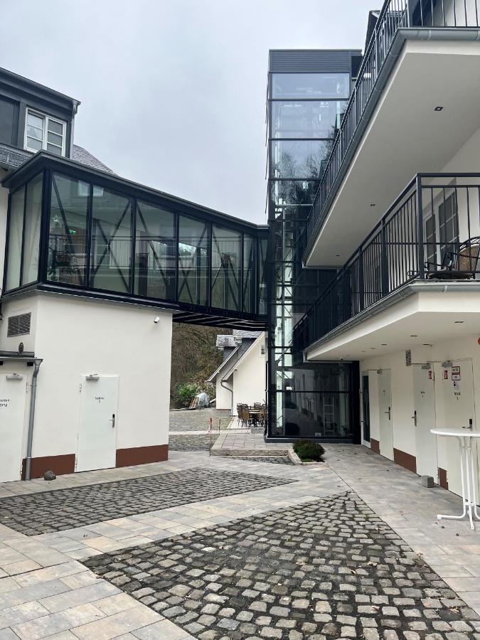 Landgasthof Zur Burg Grenzau Гер-Ґренцгаузен Екстер'єр фото