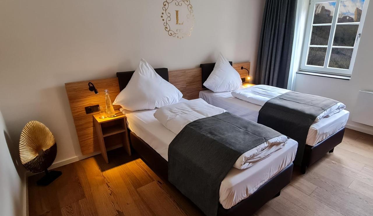 Landgasthof Zur Burg Grenzau Гер-Ґренцгаузен Екстер'єр фото